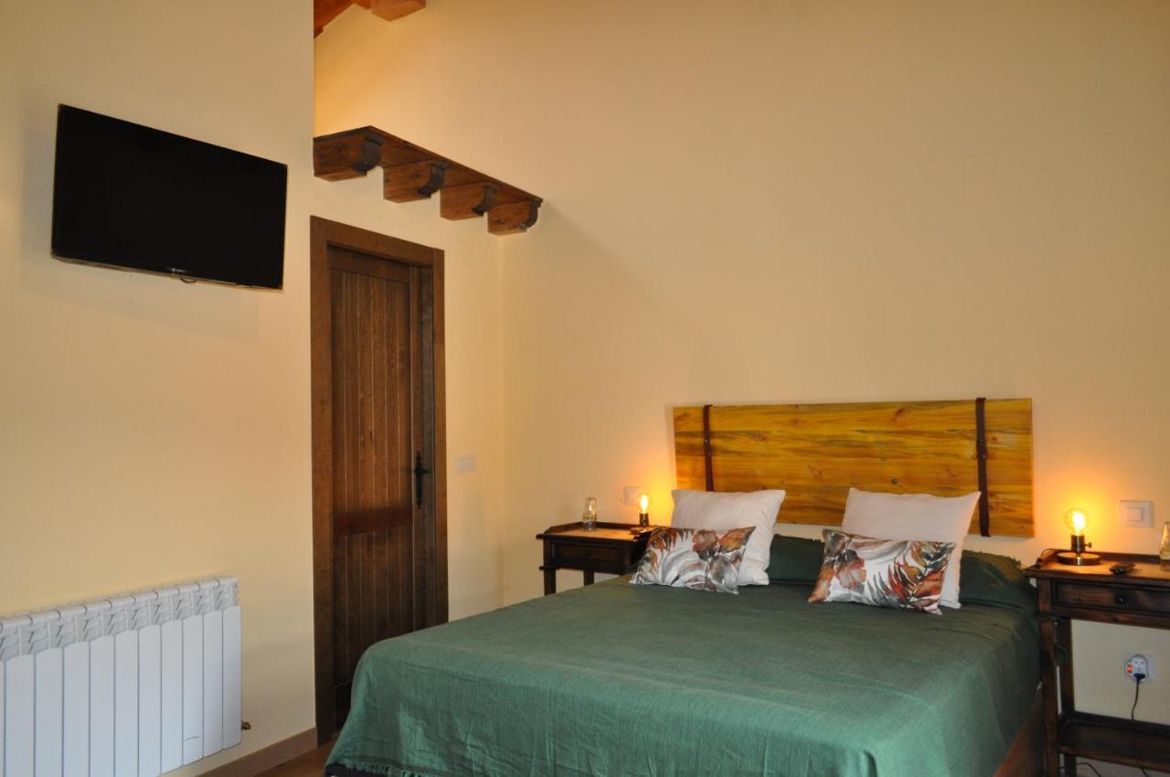 El Rincon Secreto De Gredos Especializada En Celiaquia Y Diabetes Y Jacuzzi Guest House Tormellas Luaran gambar